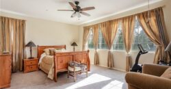 Beautiful 5 Bedroom in Prestigious Gated Community
