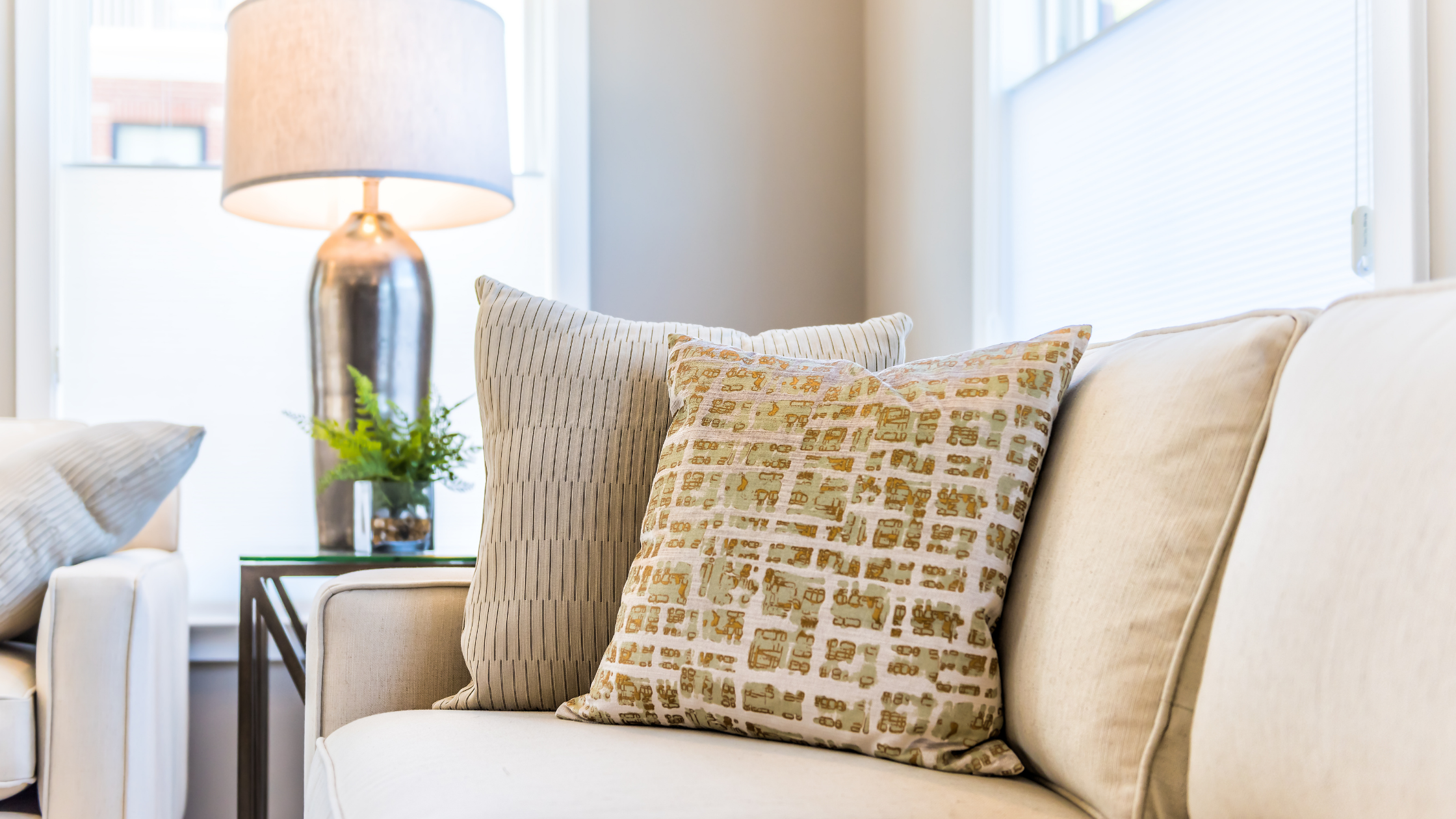 4 Home Staging Ideas That Are Heavy on the “Wow” Factor but Light on the Wallet