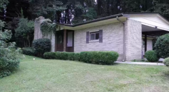 Beautiful 3BR/2.5BA Ranch with Finished Basement in Atlanta